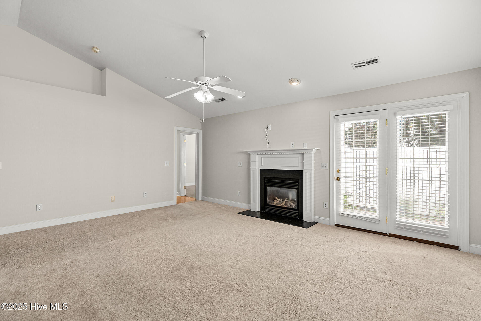 4024 Rounding Bend Lane Wilmington, NC 28412 - Photo 12 of 37 RoundingBend4024-5LRShaneL33A0199-CR2