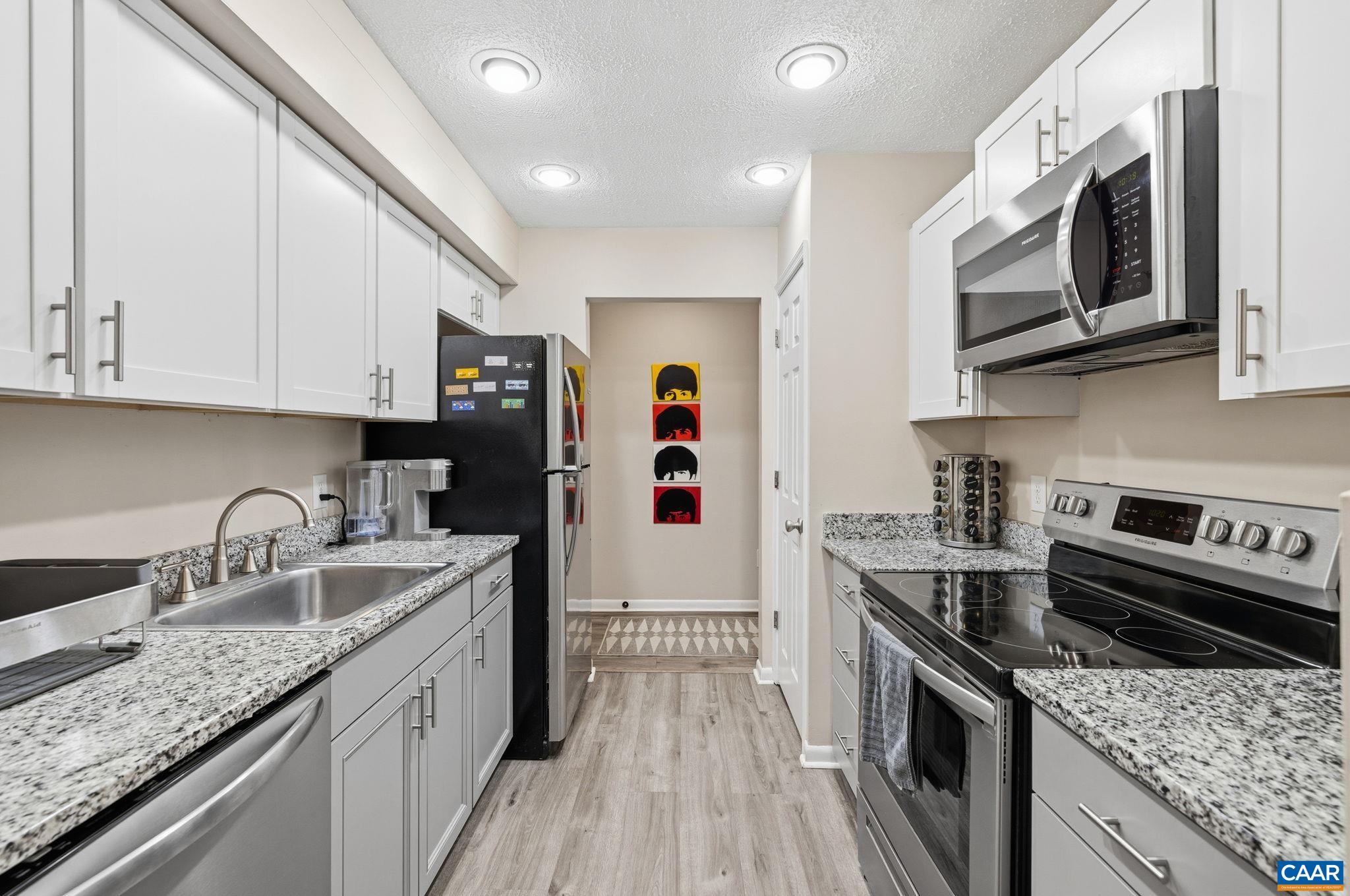 117 Turtle Creek Road, Unit 3 Charlottesville, VA 22901 - Photo 6 of 16 Gallery Image 6