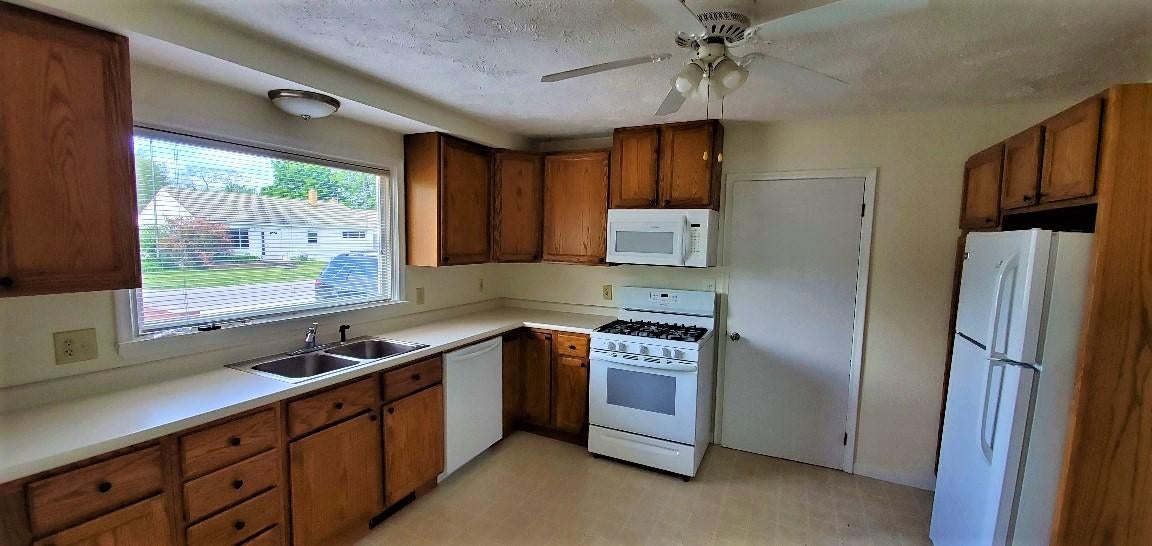 1123 Pine Road Alpena, MI 49707 - Photo 2 of 20 Gallery Image 2