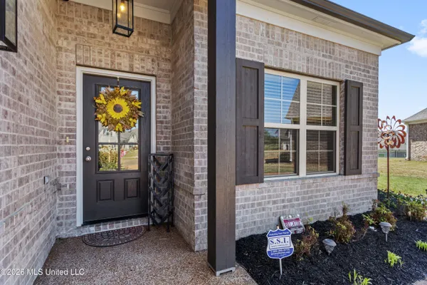 $369,900 | 1249 Howell Way, Hernando, MS 38632