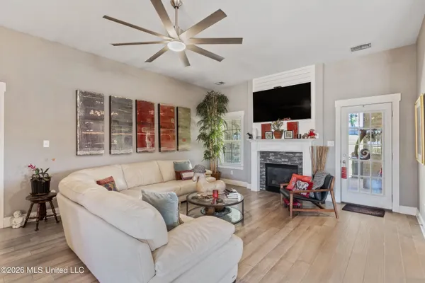 $369,900 | 1249 Howell Way, Hernando, MS 38632