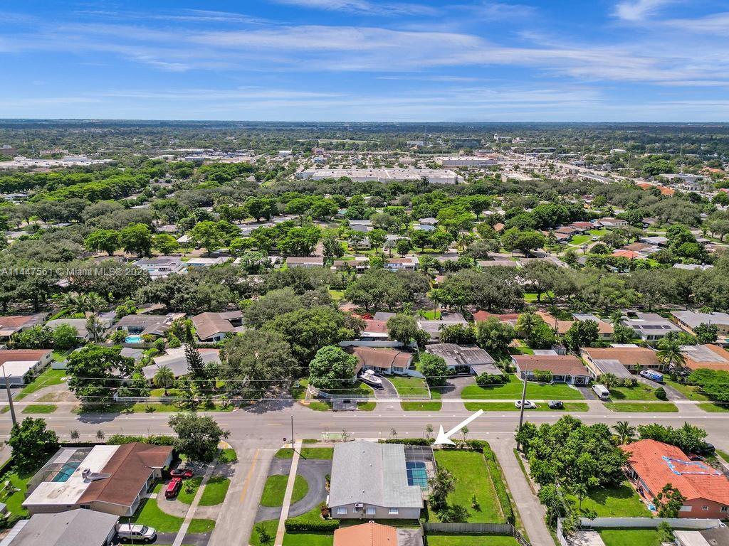 5525 Jackson Street Hollywood, FL 33021 - Photo 13 of 91