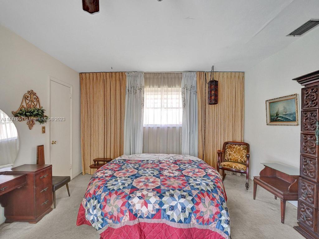 5525 Jackson Street Hollywood, FL 33021 - Photo 15 of 91