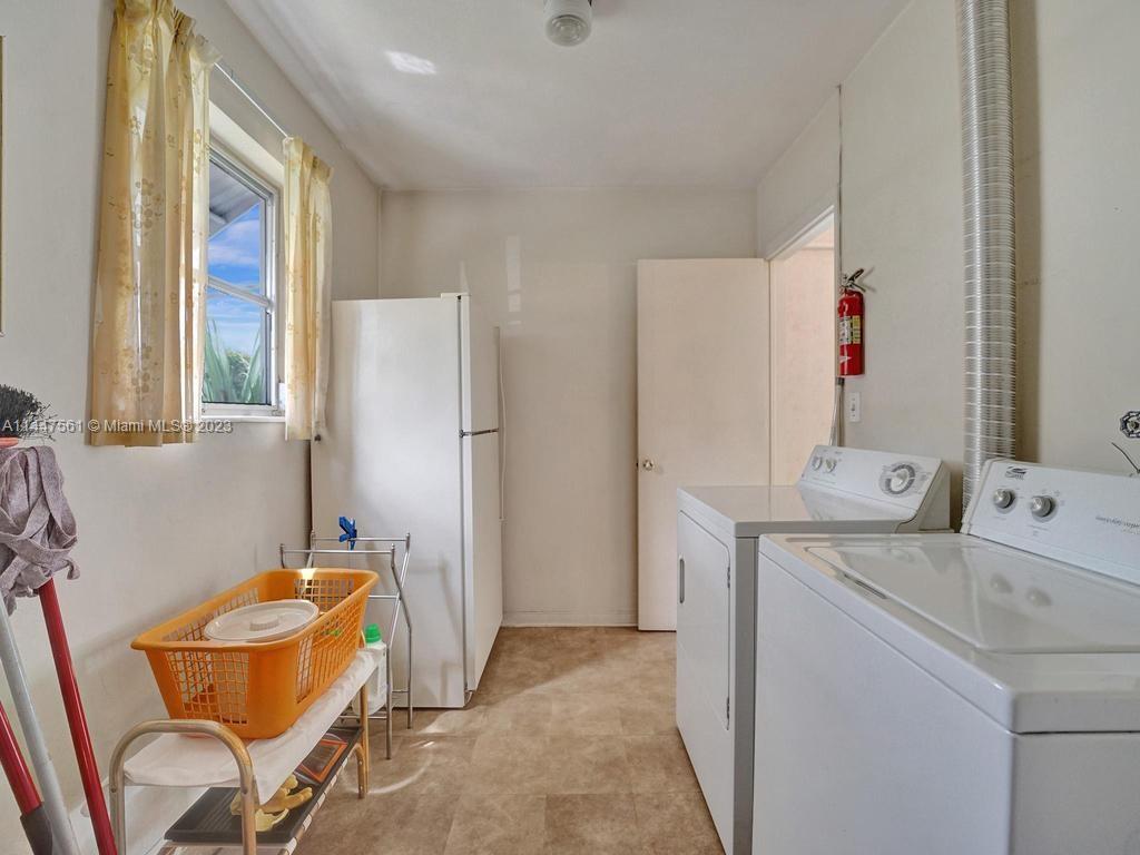 5525 Jackson Street Hollywood, FL 33021 - Photo 33 of 91 a room with storage and utility