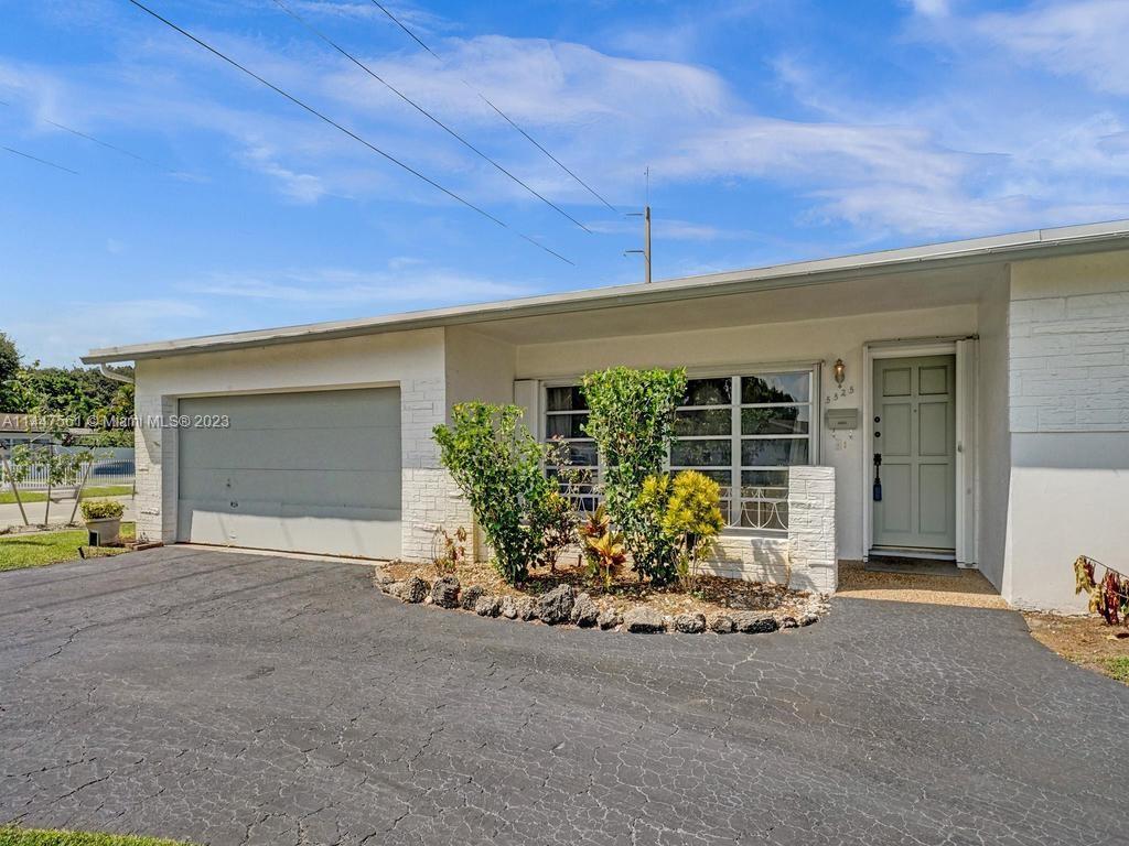 5525 Jackson Street Hollywood, FL 33021 - Photo 6 of 91