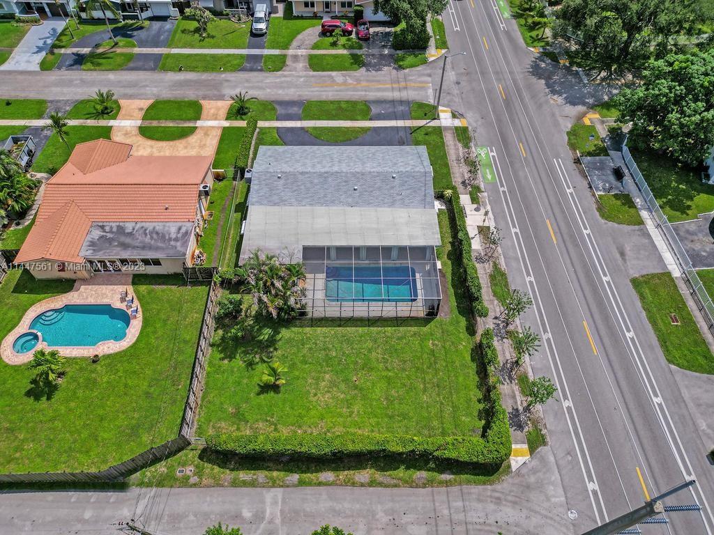 5525 Jackson Street Hollywood, FL 33021 - Photo 7 of 91