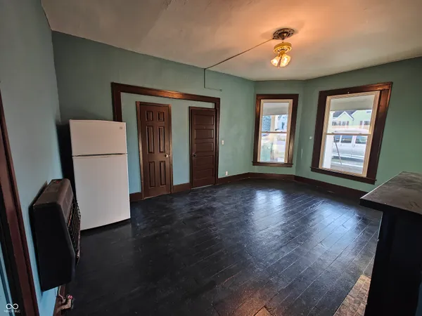 $595 | 392-1 West Broadway Street, Unit STUDIO, Shelbyville, IN 46176