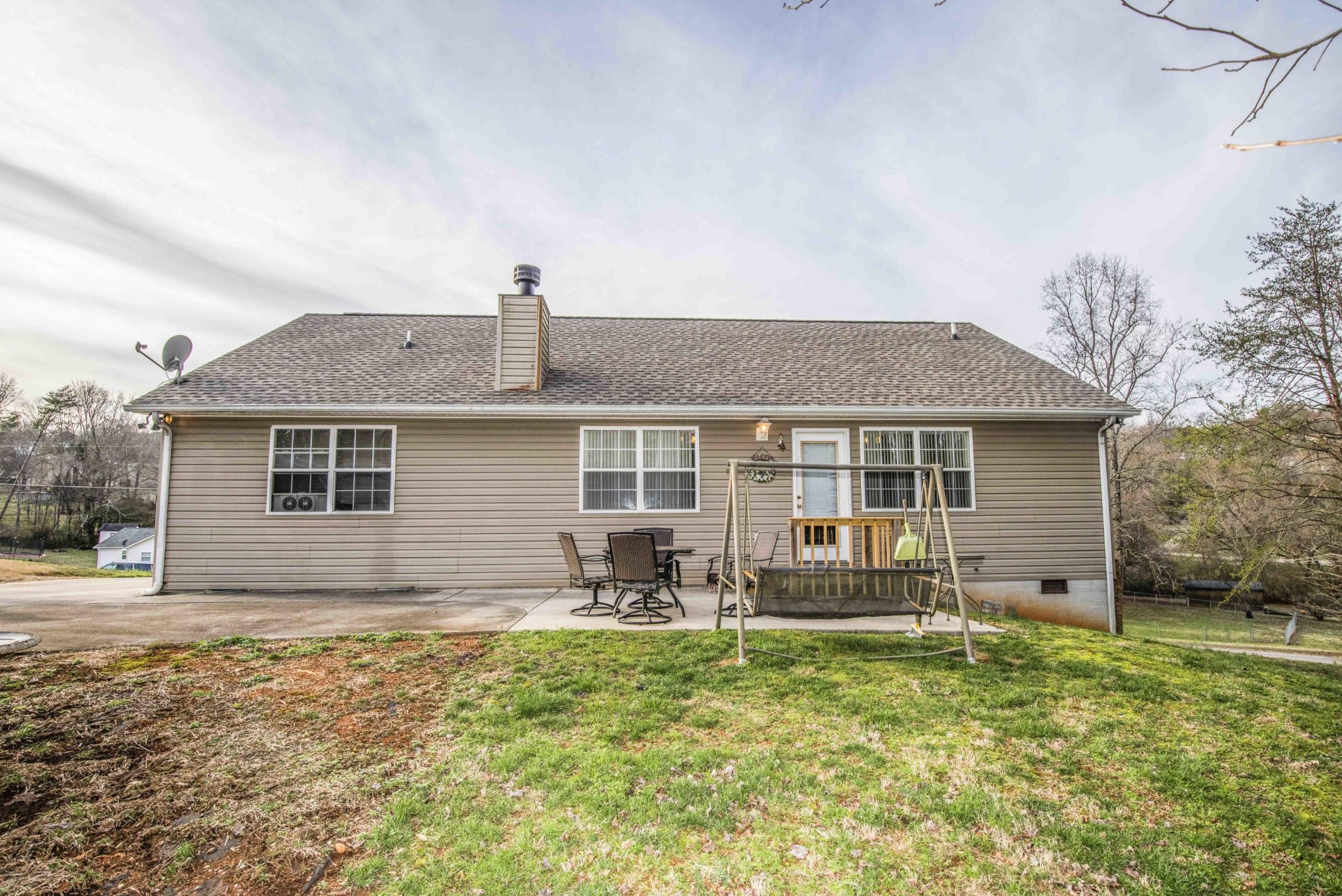 103 Bluff Pointe Road Harriman, TN 37748 - Photo 2 of 40 Gallery Image 2