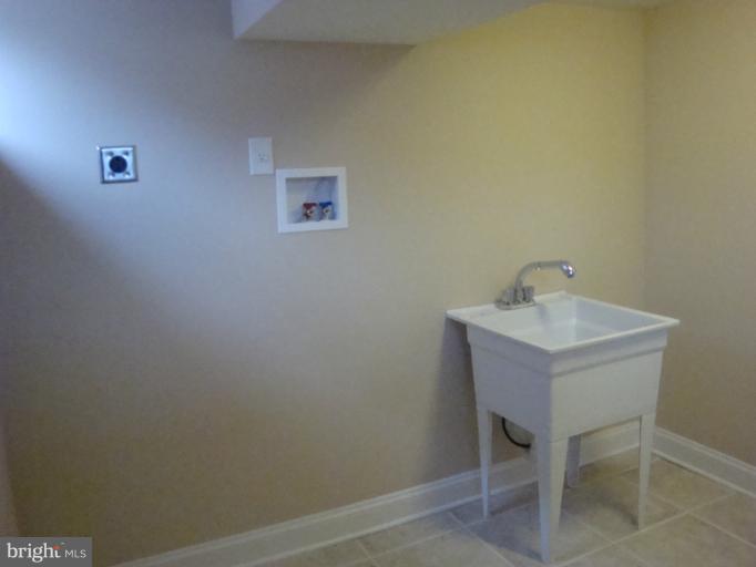 2128 Firethorn Road Middle River, MD 21220 - Photo 12 of 29 Interior (General)