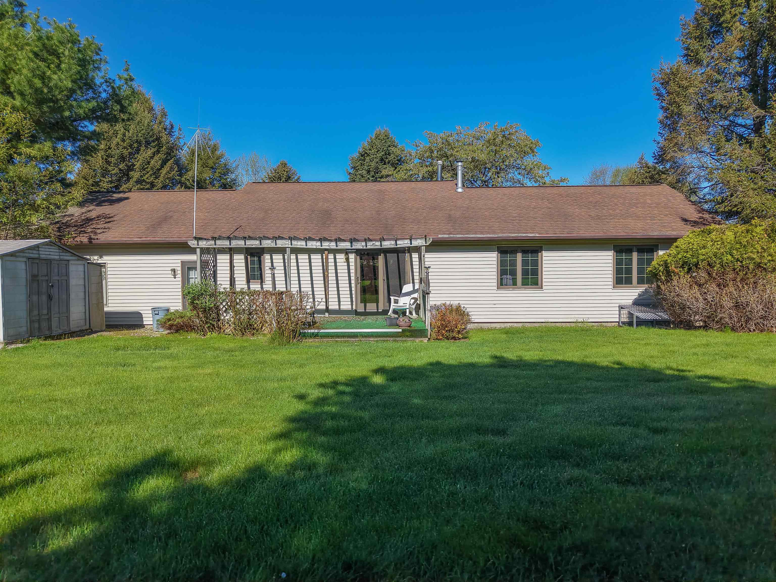 13686 Hedeen Road Traverse City, MI 49686 - Photo 32 of 56 1947061-B46FA182-AA67-4C5D-974D-432AE15DAC4E.JPG