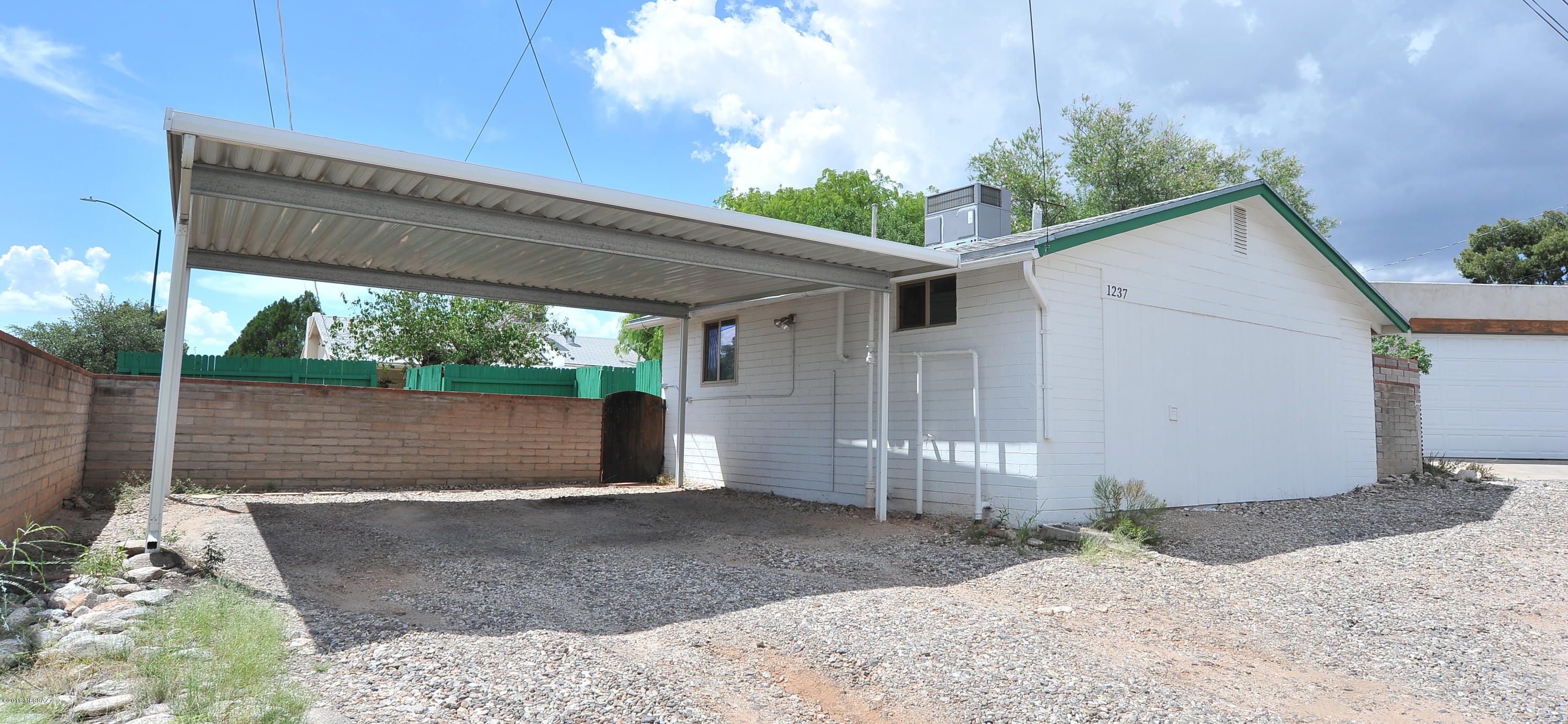1237 East Spring Street Tucson, AZ 85719 - Photo 3 of 49 Gallery Image 3