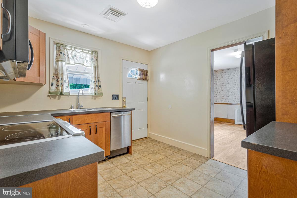 6614 Horseshoe Road Clinton, MD 20735 - Photo 13 of 62