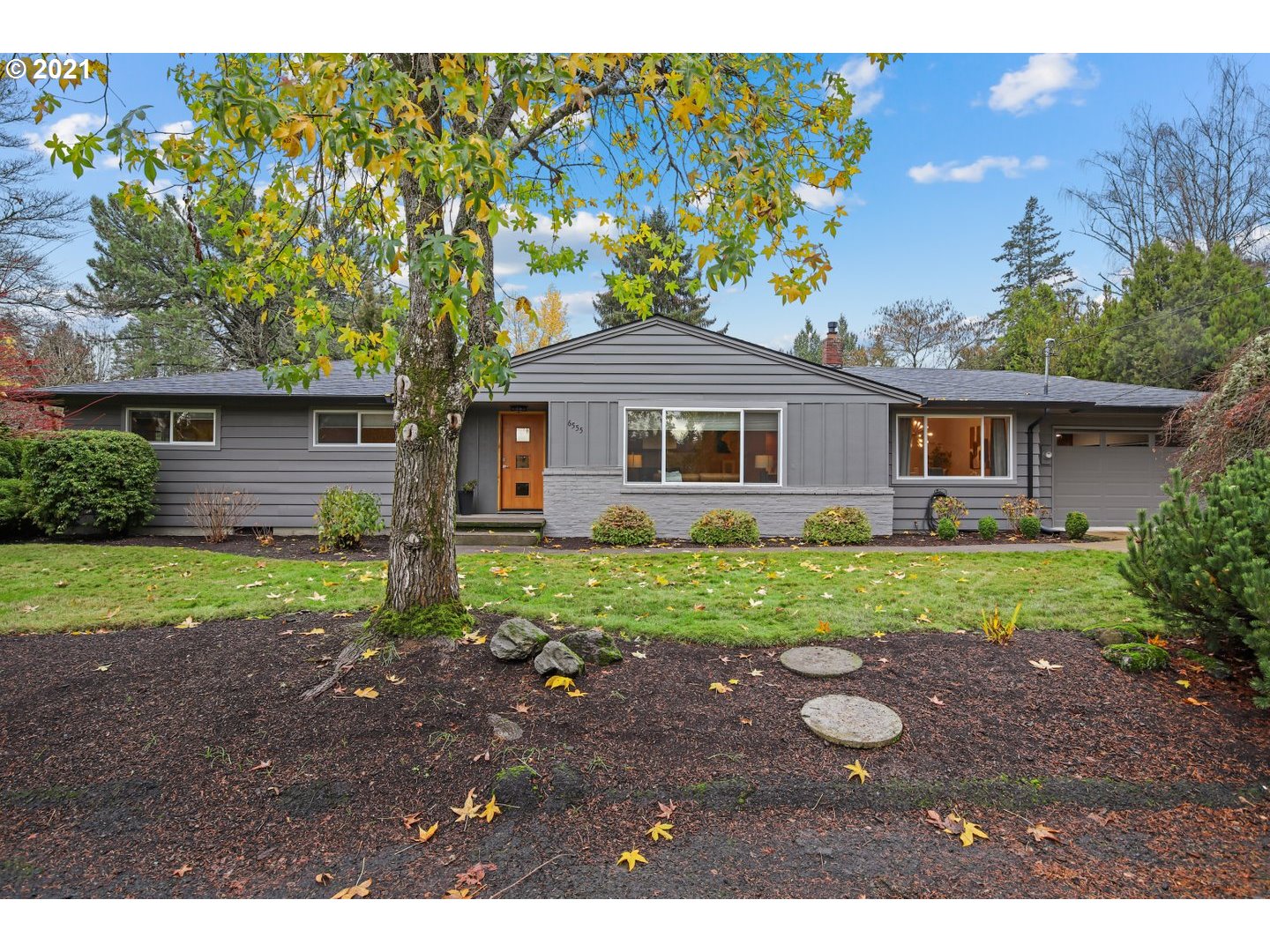 6555 Southwest Peyton Road Portland, OR 97223 - Photo 1 of 32 Gallery Image 1