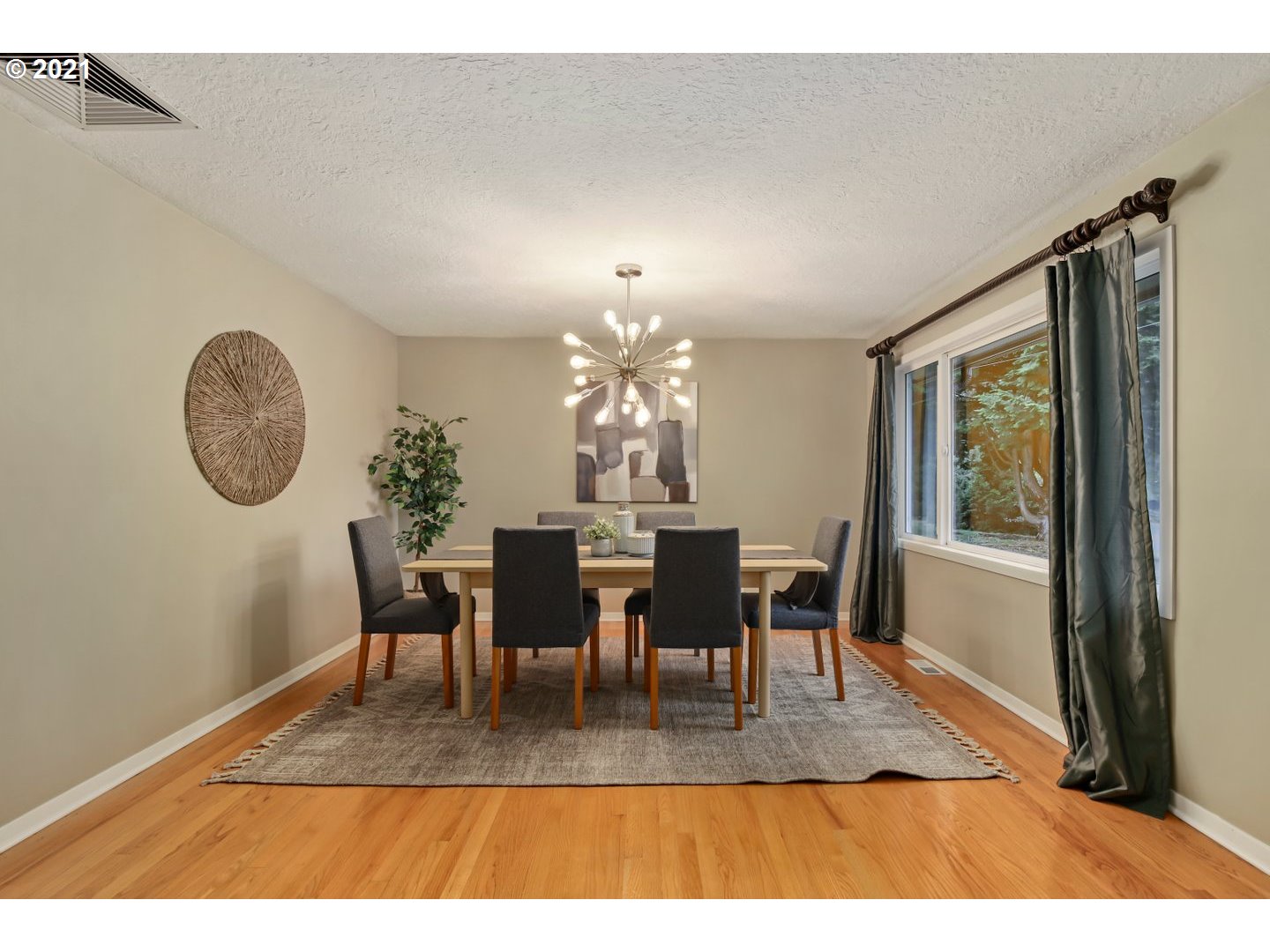 6555 Southwest Peyton Road Portland, OR 97223 - Photo 11 of 32 Gallery Image 11