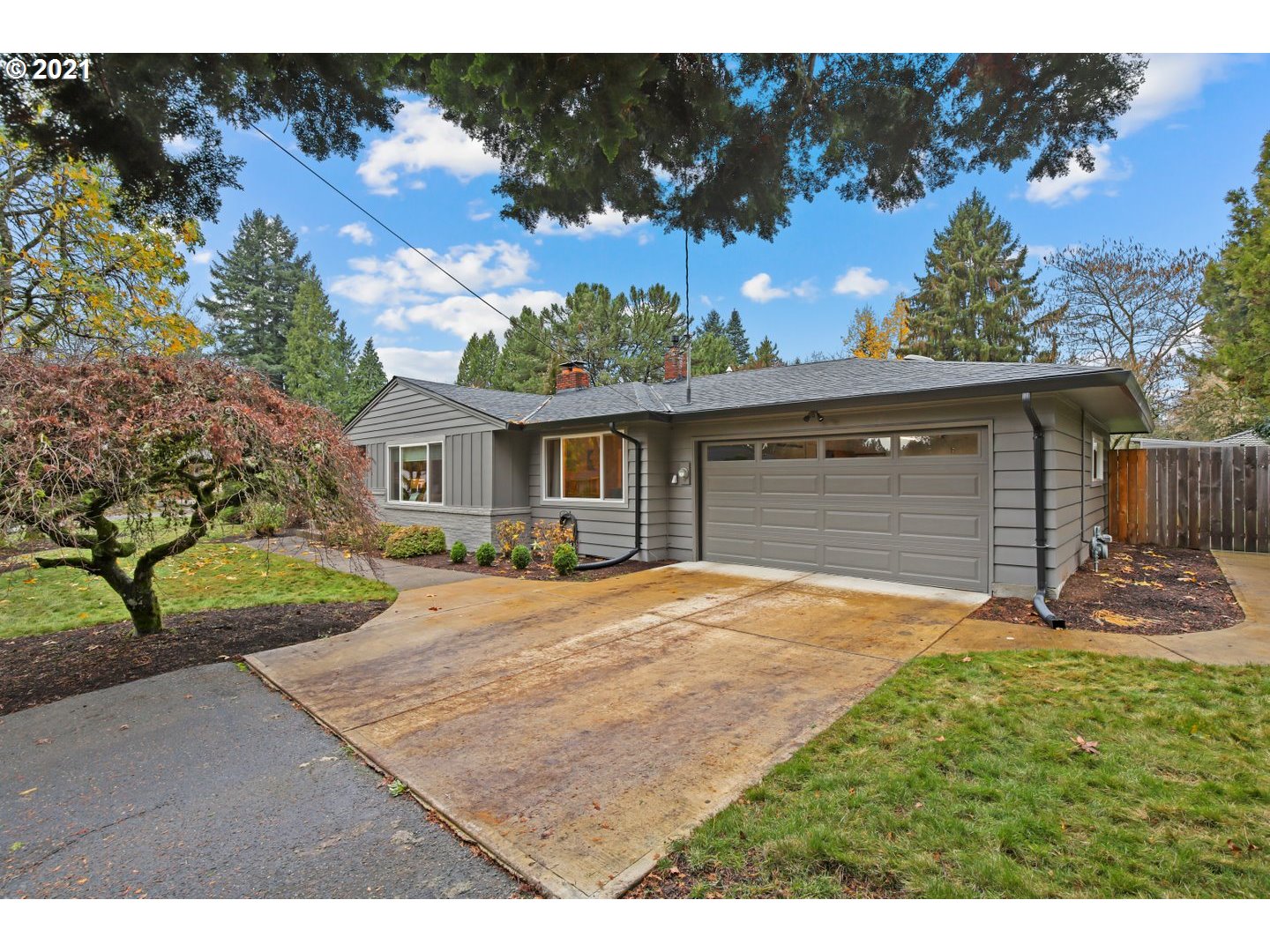 6555 Southwest Peyton Road Portland, OR 97223 - Photo 3 of 32 Gallery Image 3