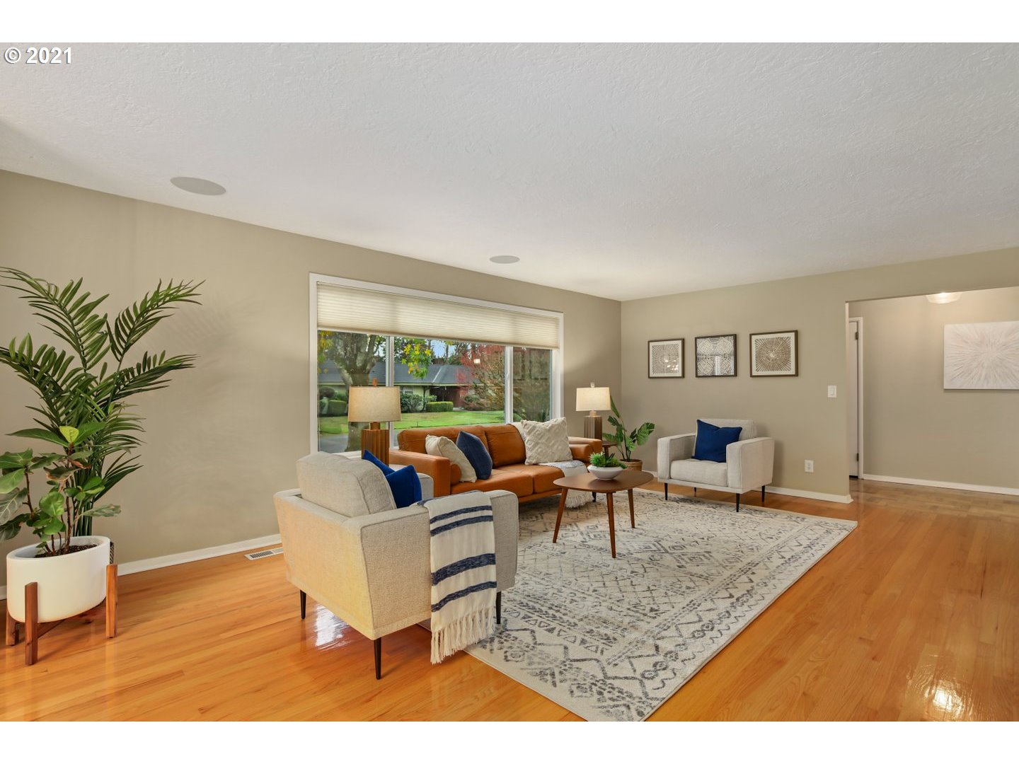 6555 Southwest Peyton Road Portland, OR 97223 - Photo 4 of 32 Gallery Image 4