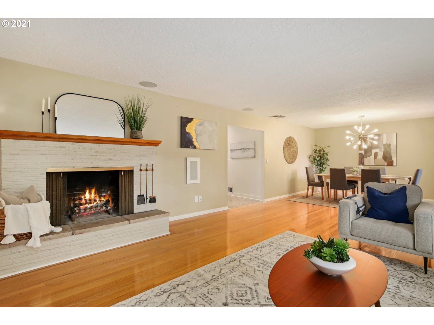 6555 Southwest Peyton Road Portland, OR 97223 - Photo 7 of 32 Gallery Image 7