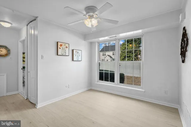 $169,900 | 275 Green Street, Unit 4I3, Beverly, NJ 08010