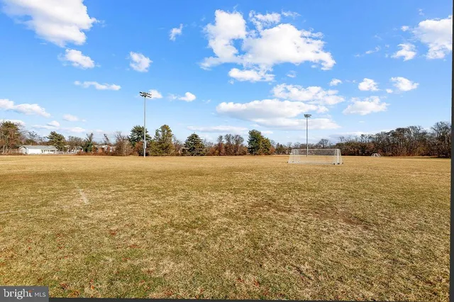 $169,900 | 275 Green Street, Unit 4I3, Beverly, NJ 08010