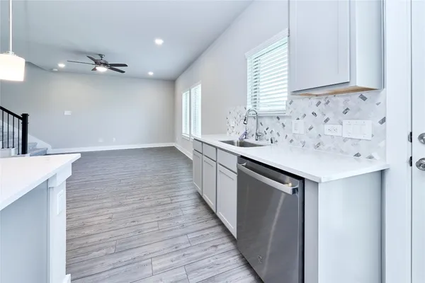 $2,600 | 10533 Preserve Way, Conroe, TX 77385