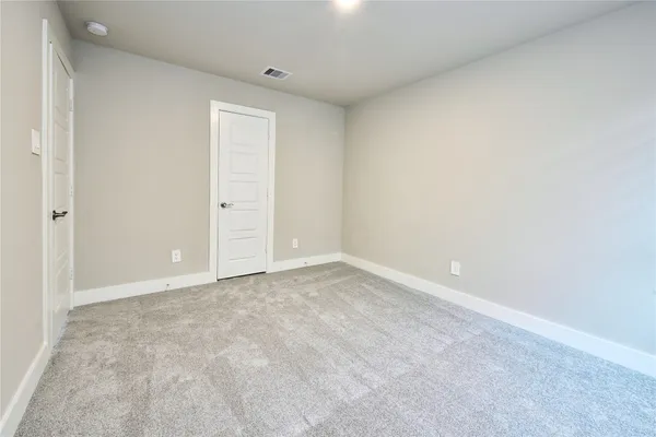$2,600 | 10533 Preserve Way, Conroe, TX 77385