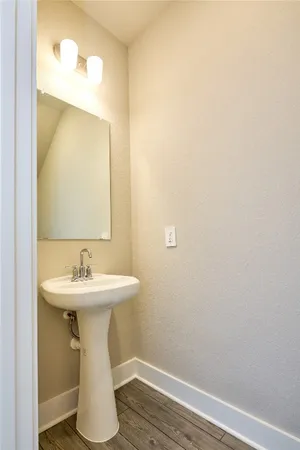 $2,600 | 10533 Preserve Way, Conroe, TX 77385