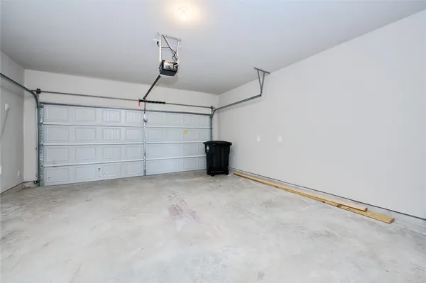 $2,600 | 10533 Preserve Way, Conroe, TX 77385