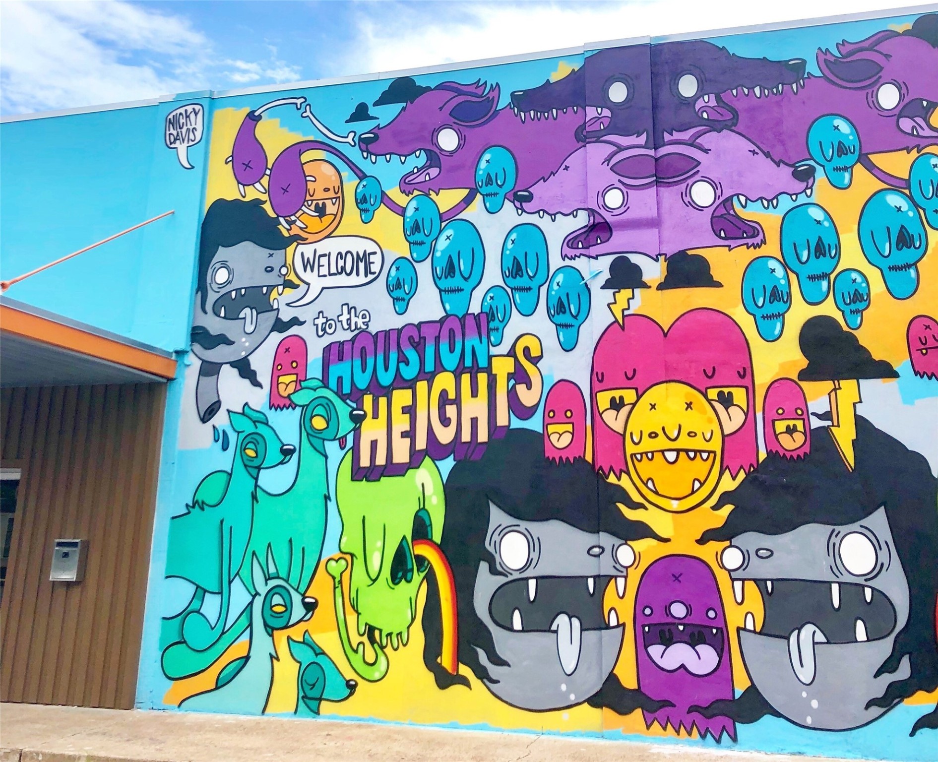 1333 West 22nd Street, Unit F Houston, TX 77008 - Photo 21 of 22 Enjoy the bright and beautiful murals while exploring the Heights!