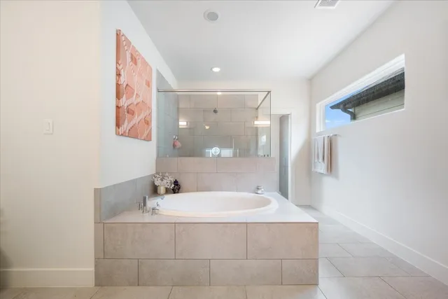 $3,200 | 1333 West 22nd Street, Unit F, Houston, TX 77008