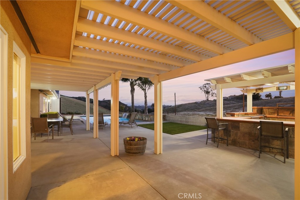 220 Cook Court Templeton, CA 93465 - Photo 35 of 45 a view of a patio with table and chairs