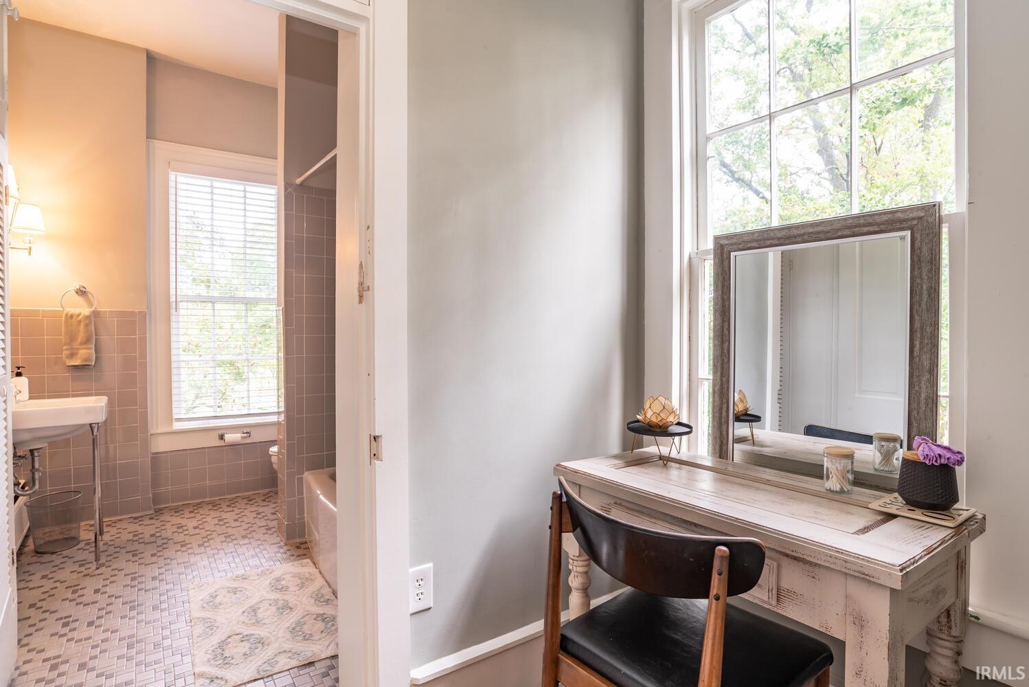 401 South High Street Bloomington, IN 47401 - Photo 32 of 36