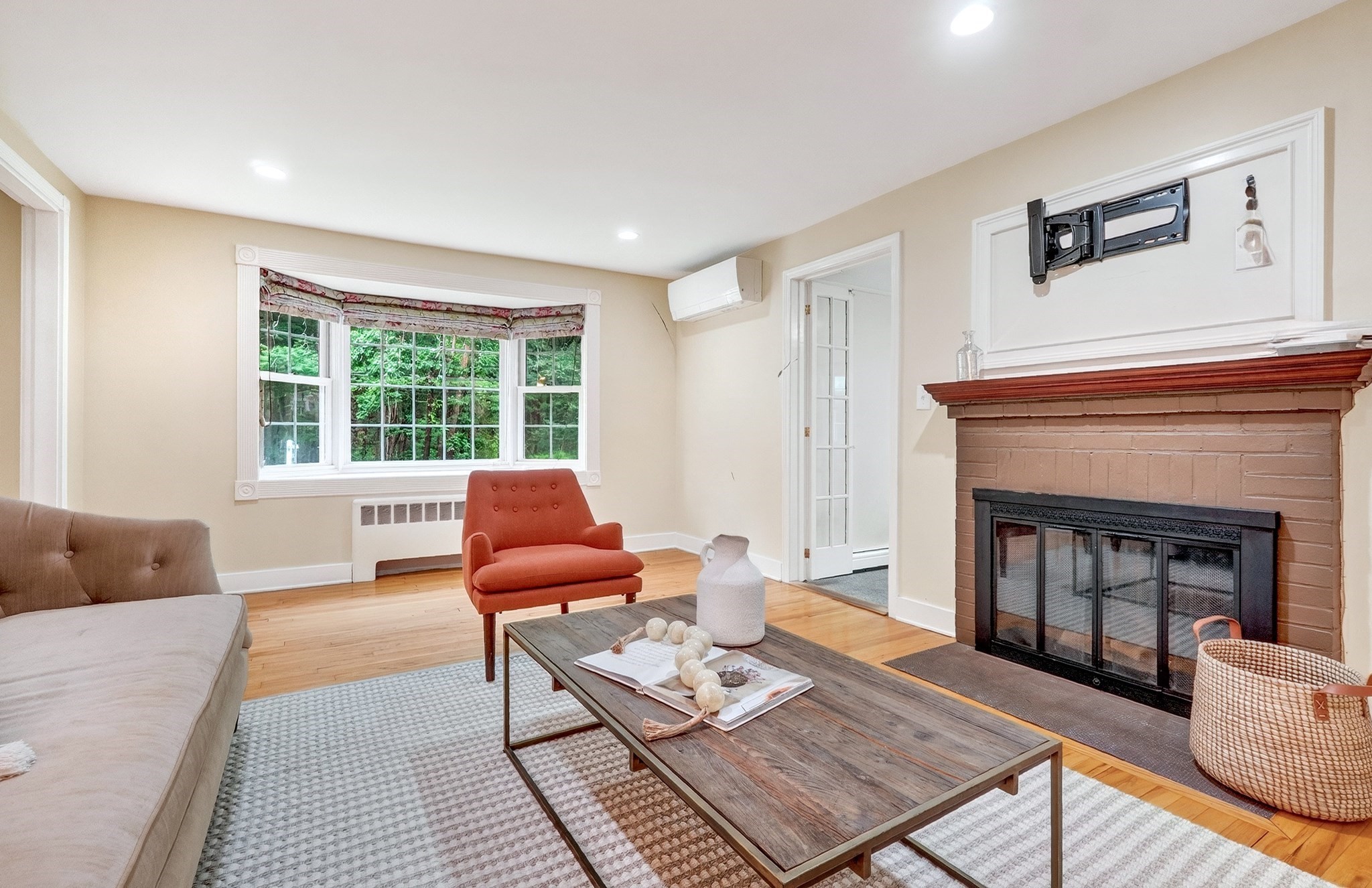 200 South Road Bedford, MA 01730 - Photo 8 of 31 Gallery Image 8