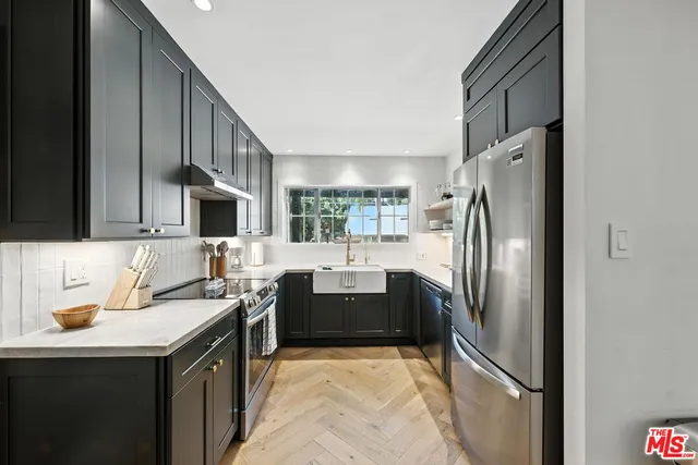 $999,999 | 21881 Koontz Way, Topanga, CA 90290