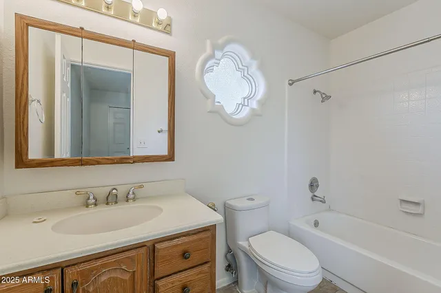 a close view of a bathtub in bathroom