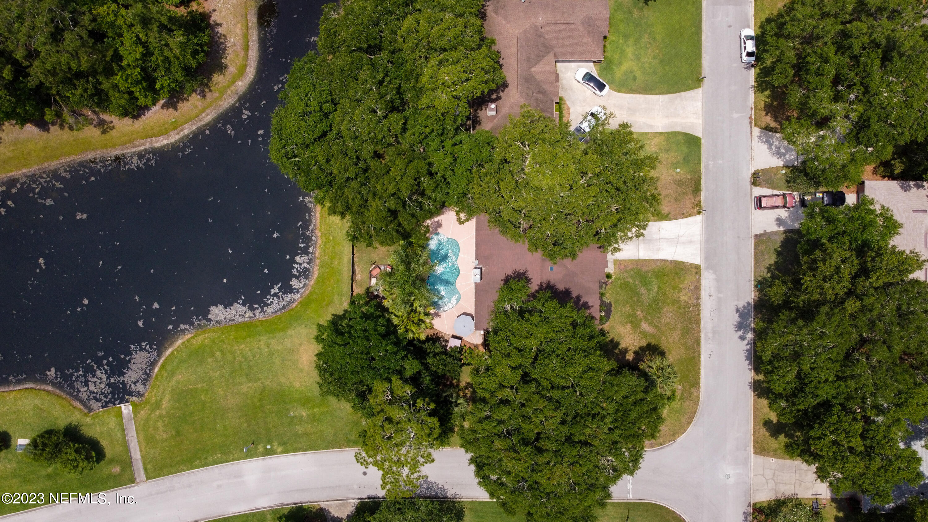644 Hummingbird Court St. Johns, FL 32259 - Photo 30 of 36 an aerial view of a house with a yard and garden