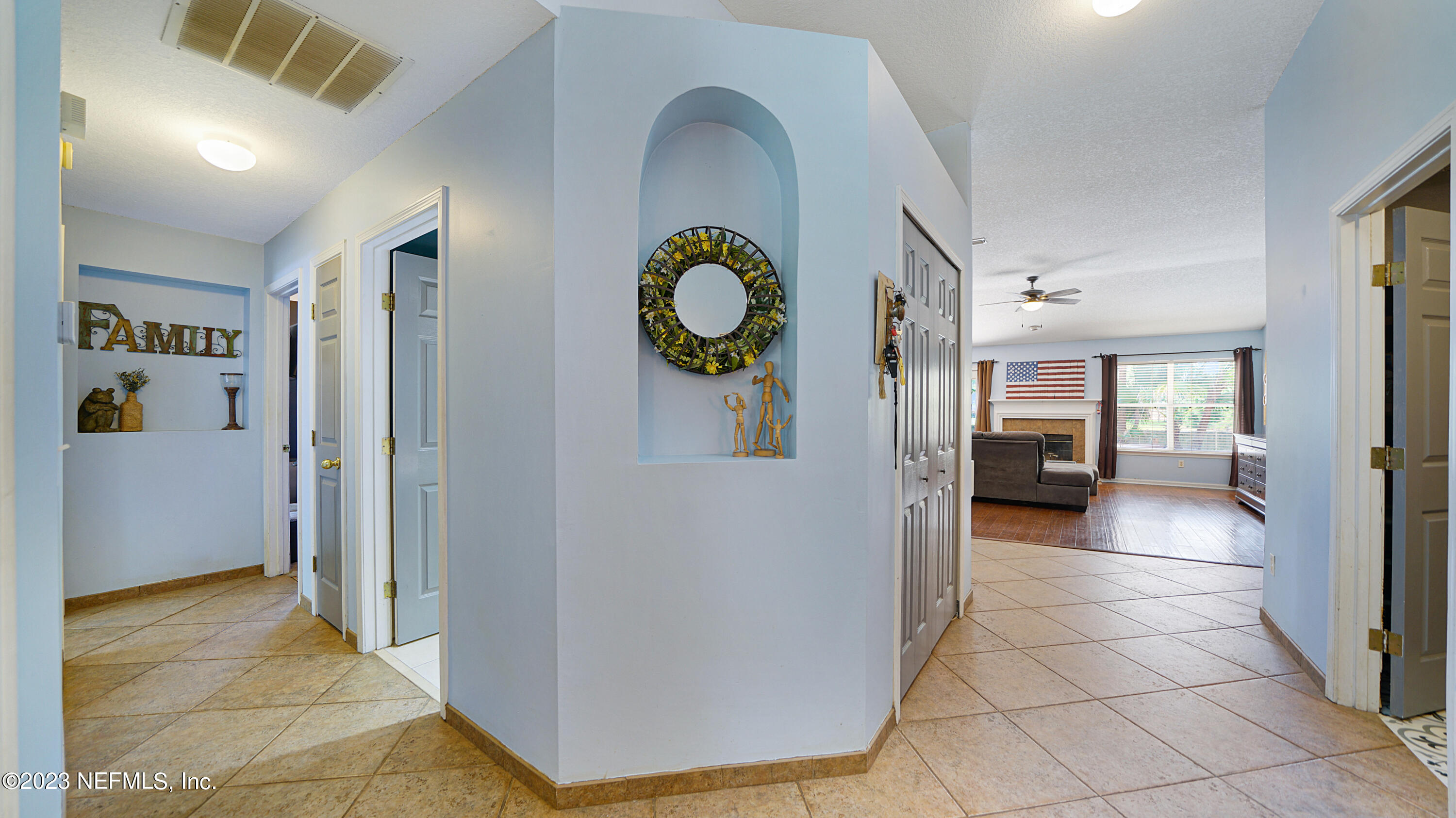 644 Hummingbird Court St. Johns, FL 32259 - Photo 10 of 36 a view interior of a house and natural light