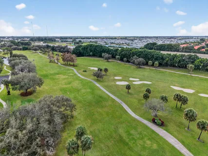 $589,000 | 7835 Lakeside Boulevard, Unit 925, Boca Raton, FL 33434