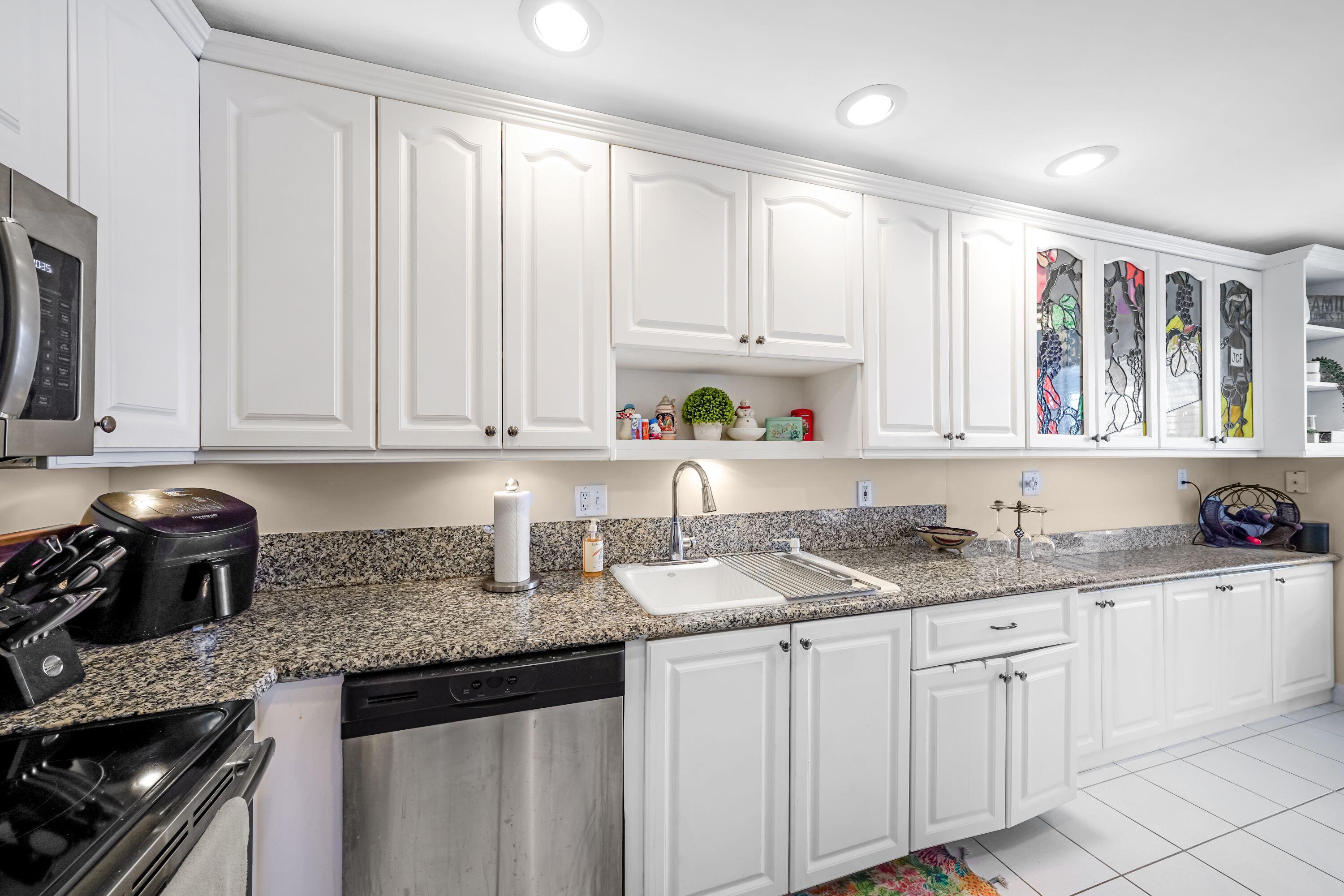 2835 Southwest 13th Street, Unit 201 Delray Beach, FL 33445 - Photo 10 of 45 ABC02349