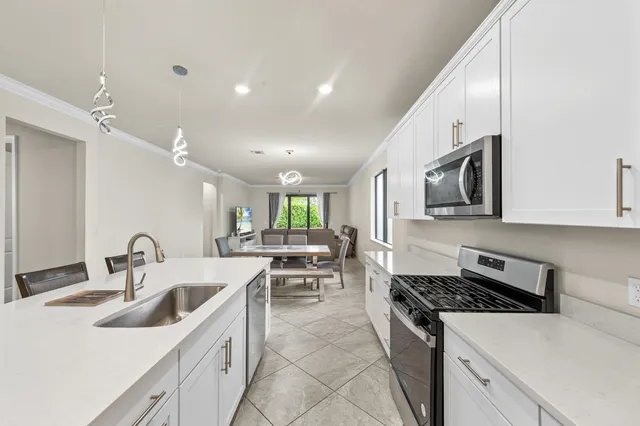 $4,100 | 4762 Roldan Court, Lake Worth, FL 33467