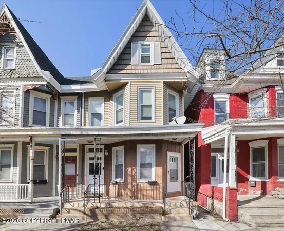$1,375 | 1309 Washington Street, Easton, PA 18042