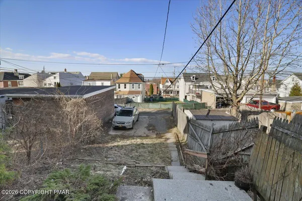 $1,375 | 1309 Washington Street, Easton, PA 18042