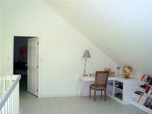 13599 155th Place North Jupiter, FL 33478 - Photo 3 of 22 den