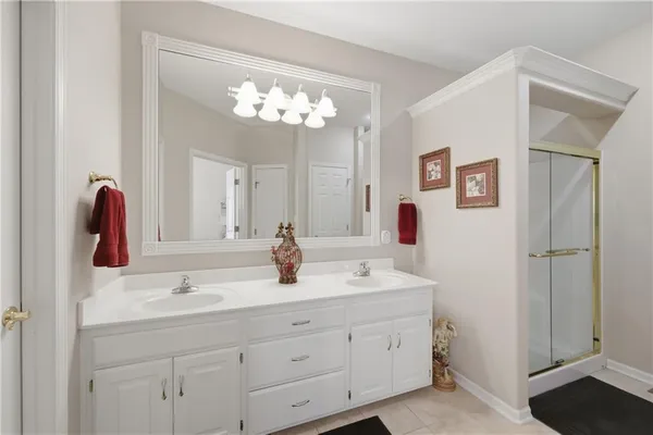 $300,000 | 3717 South Bolger Court, Independence, MO 64055