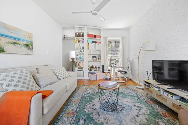 $645,000 | 234 East 14th Street, Unit 5A | East Village