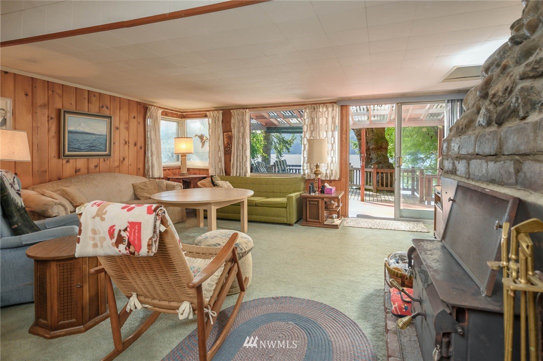27625 Hake Road Southwest Vashon, WA 98070 - Photo 12 of 24 Gallery Image 12