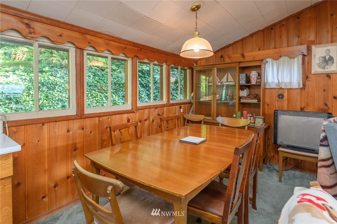 27625 Hake Road Southwest Vashon, WA 98070 - Photo 13 of 24 Gallery Image 13