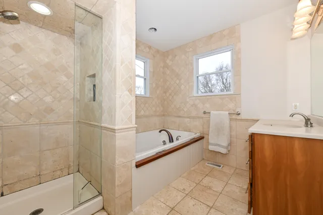 $500,000 | 4222 Maple Drive, Delavan, WI 53115