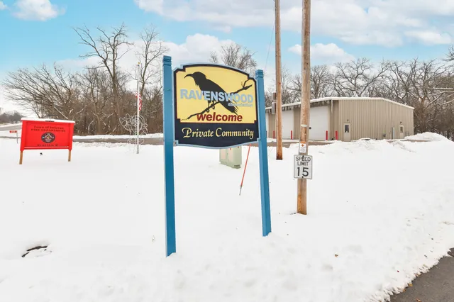 $500,000 | 4222 Maple Drive, Delavan, WI 53115