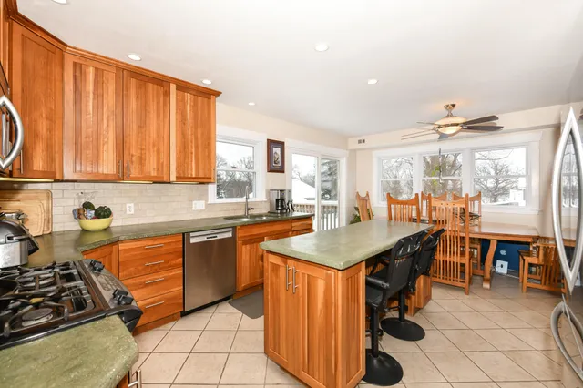 $500,000 | 4222 Maple Drive, Delavan, WI 53115