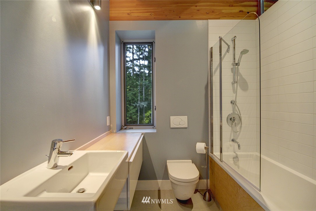 1090 Ben Nevis Loop Road Shaw Island, WA 98286 - Photo 13 of 21 Gallery Image 13
